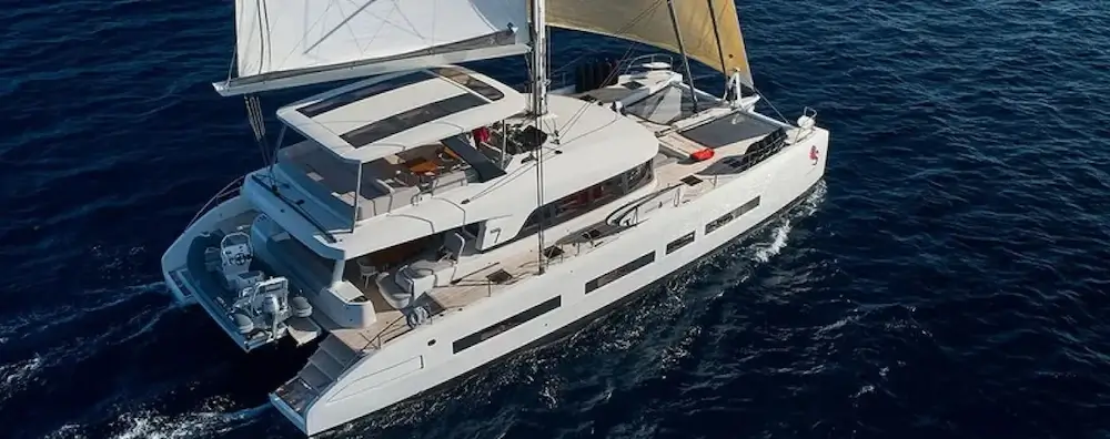 Difference Between Bareboat And Crewed Charter 1